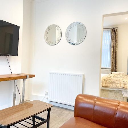 217 Roden Street Apartment Belfast Bagian luar foto