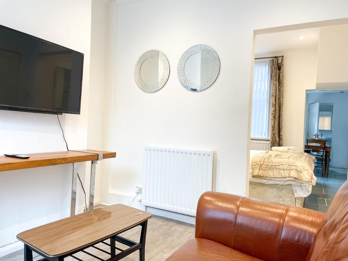 217 Roden Street Apartment Belfast Bagian luar foto